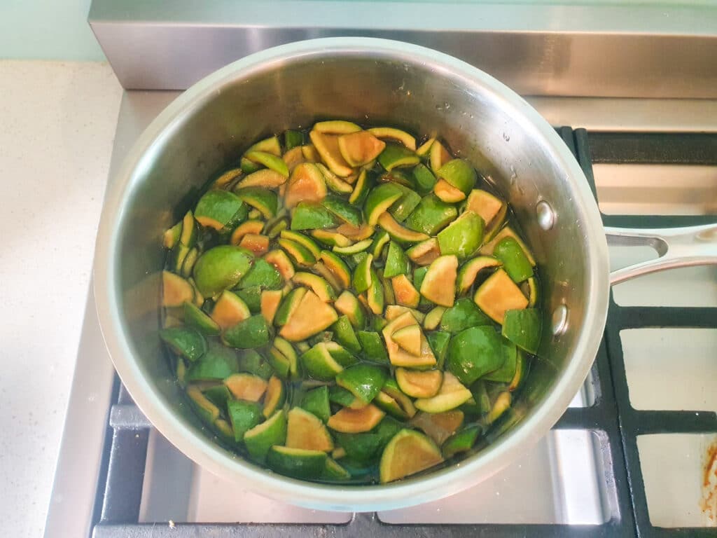 Feijoa syrup 7 Simmering feijoa skins.