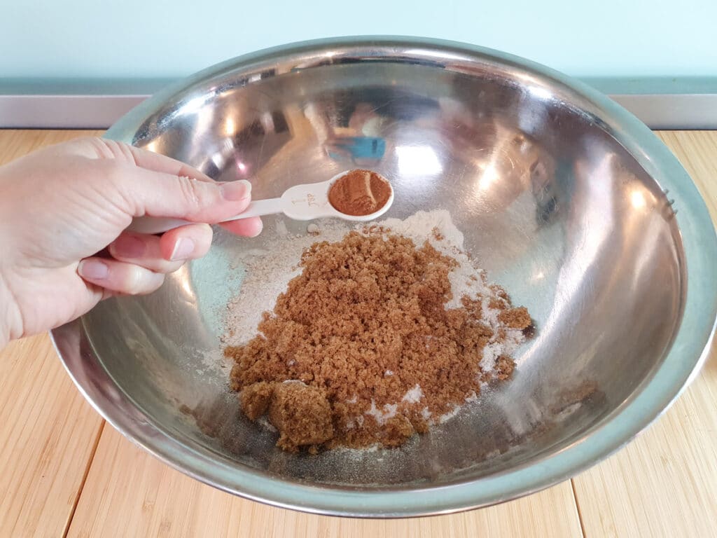 Pear muffins 5 Adding cinnamon.